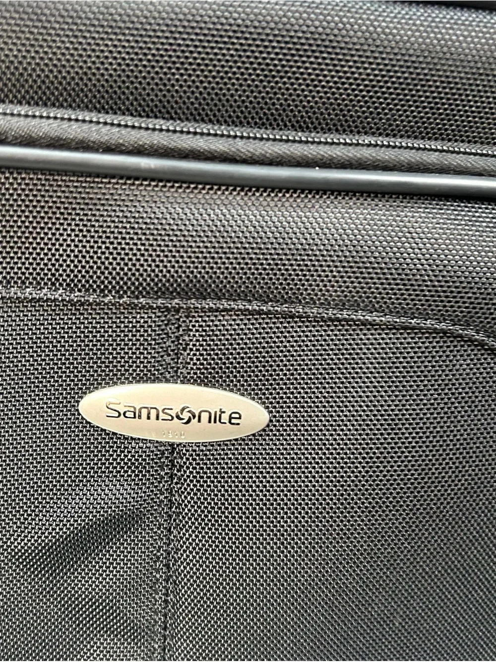Samsonite Rolling Laptop Case Wheeled Business Travel Carry-On Briefcase Black